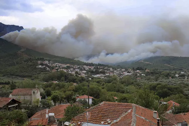 Incendiul din Thassos e sub control. Român stabilit acolo: „Nu au fost persoane evacuate, nimeni nu a plecat de pe insulă”