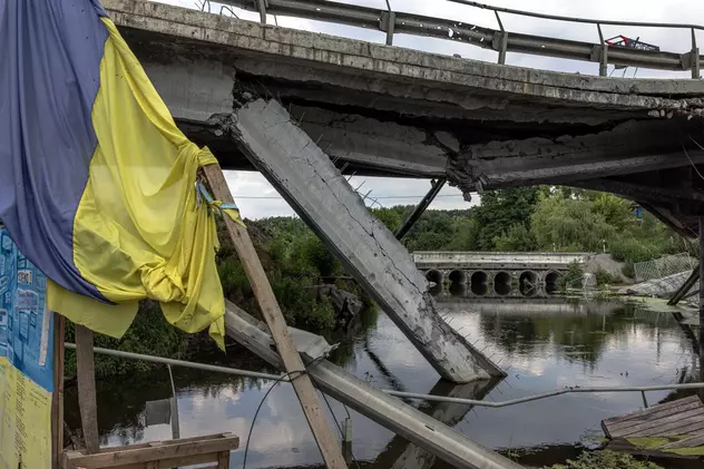 Război în Ucraina, ziua 171 | Rușii au probleme cu aprovizionarea, după ce au fost distruse podurile peste Nipru