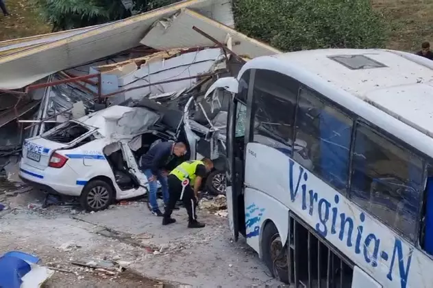 Doi polițiști din Bulgaria, uciși de un autocar cu migranți al cărui șofer a refuzat să oprească