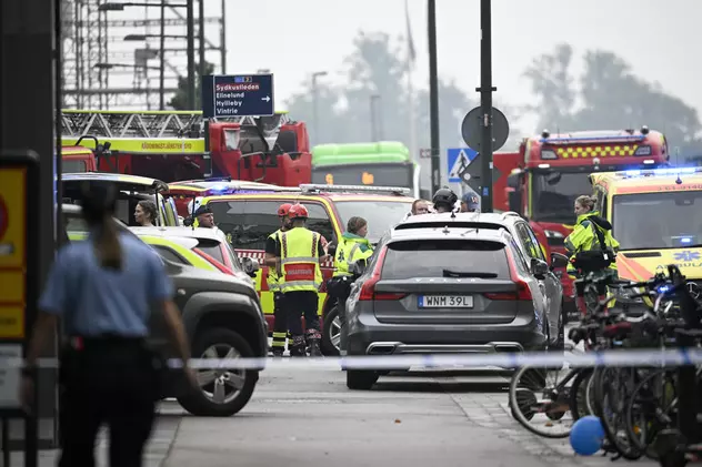 Două persoane au fost rănite, după ce un bărbat a deschis focul într-un centru comercial din Suedia