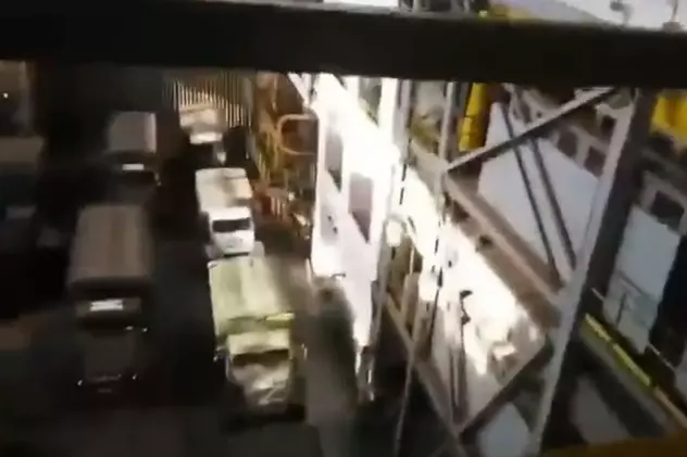 Vehicule militare rusești, filmate în apropierea unui reactor nuclear, în interiorul centralei de la Zaporojie