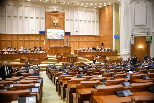 Scandal la şedinţa solemnă din Parlament după ce un deputat UDMR a afirmat că "liderii românilor ardeleni ştiau că Ardealul nu era numai românesc"