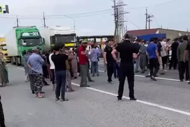 Furie împotriva mobilizării în Rusia: protestatarii au blocat o autostradă în Daghestan, demonstrații și în Cecenia