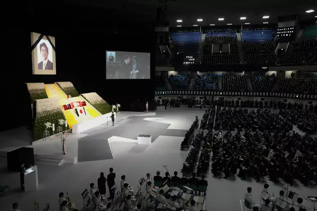 Funeralii de stat pentru fostul premier Shinzo Abe. Sute de oameni protestează pentru costurile ridicate ale ceremoniilor