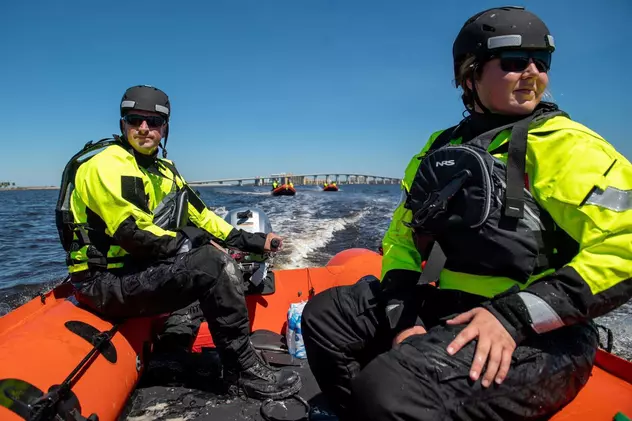 Doi ruși care au fugit cu barca de mobilizare au ajuns în Alaska și au fost recuperați de Garda de Coastă a SUA