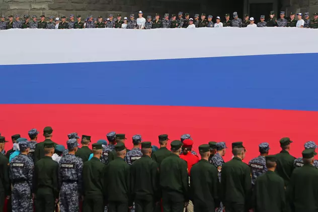 Vladimir Putin amână cu o lună stagiul militar. Motivul invocat de președintele rus