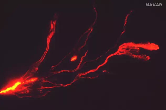 Imagini din spațiu cu erupția vulcanului Mauna Loa din Hawaii