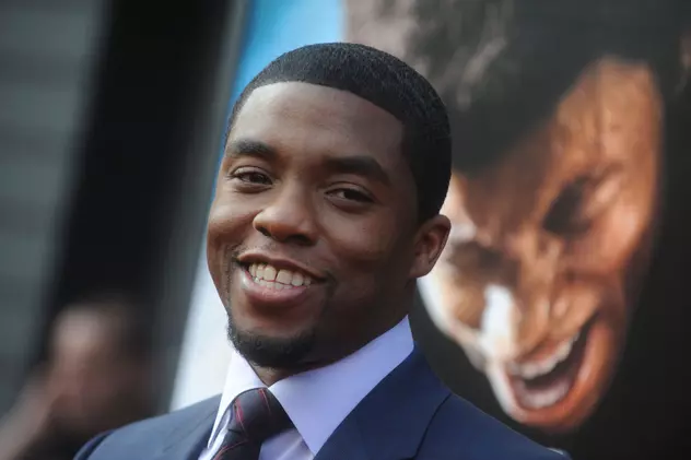 Tribut emoționant pentru Chadwick Boseman în filmul „Black Panther: Wakanda Forever”. Costumul actorului va fi expus într-un muzeu din Washington