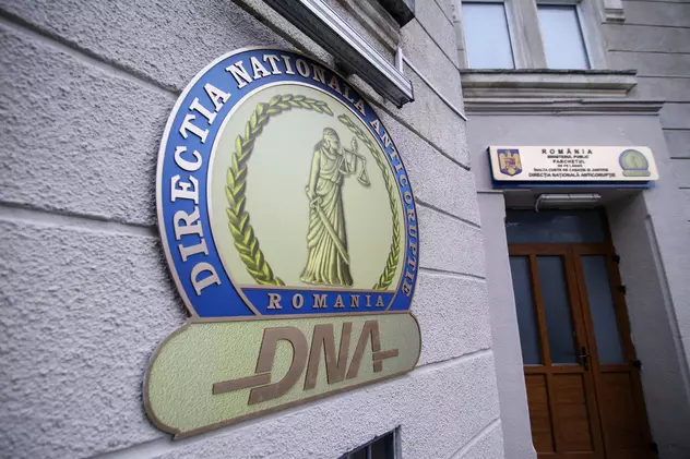 Un consilier PNL Sector 1 a depus plângere penală la DNA împotriva lui Clotilde Armand și Vlad Voiculescu
