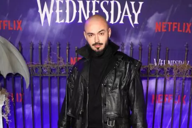 Cine e Victor Dorobanțu, cel care joacă rolul lui Thing în serialul „Wednesday” de pe Netflix. E din Ploiești