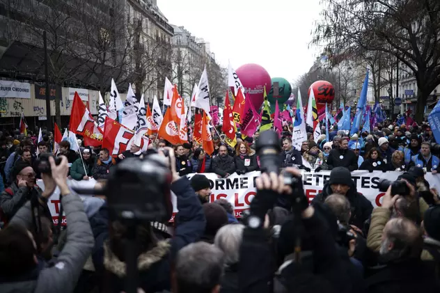 Franța: nouă zi de grevă masivă împotriva creșterii vârstei de pensionare. Dar guvernul spune că nu va da înapoi