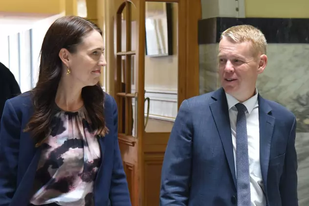 Jacinda Ardern, înlocuită oficial în funcția de premier al Noii Zeelande de Chris Hipkins