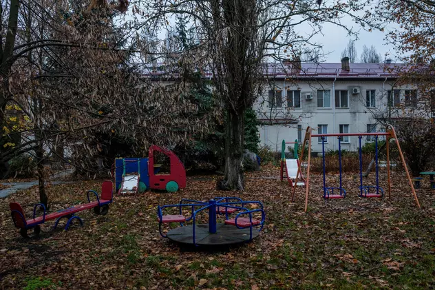 Copii evacuați din Herson, descoperiți într-un orfelinat din Crimeea comparat cu lagărele de concentrare. „Îi transformă în legume”