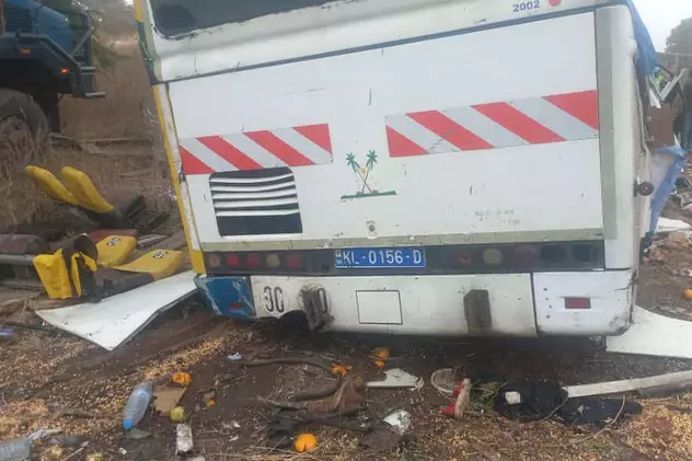 Două autobuze s-au ciocnit frontal în centrul Senegalului. Cel puțin 40 de morți și peste 80 de răniți