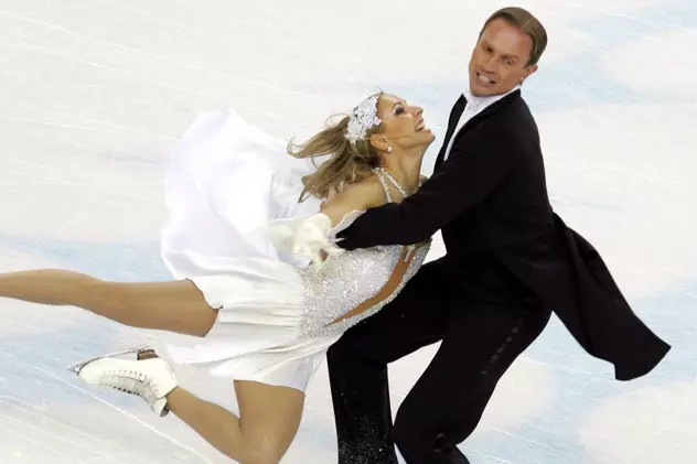 Medicii i-au amputat picioarele lui Roman Kostomarov, campion olimpic la patinaj artistic. „Acum ne luptăm să-i salvăm mâinile”