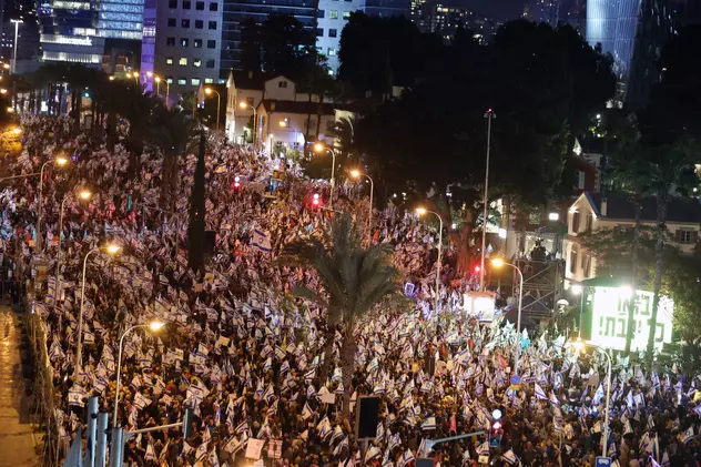 Proteste cu mii de oameni în Israel, pentru al cincilea weekend consecutiv, împotriva guvernului Netanyahu