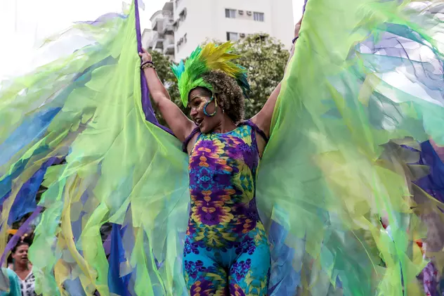 Liber la samba! Marea petrecere de la Carnavalul de la Rio a început azi