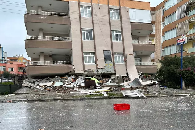 De ce sunt mai vulnerabile la cutremur clădirile cu magazine la parter? Un inginer român explică la ce trebuie să fim atenți într-un apartament