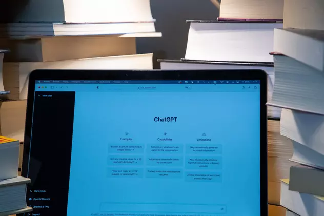 ChatGPT reușește să promoveze examenele universităților de drept și afaceri din SUA