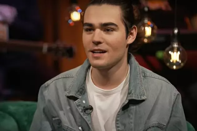 Cum a devenit Radu Ștefan Bănică actor: „Tata mi-a zis că muzica nu e meserie, ci doar hobby, dar eu de mic am vrut să fiu artist”