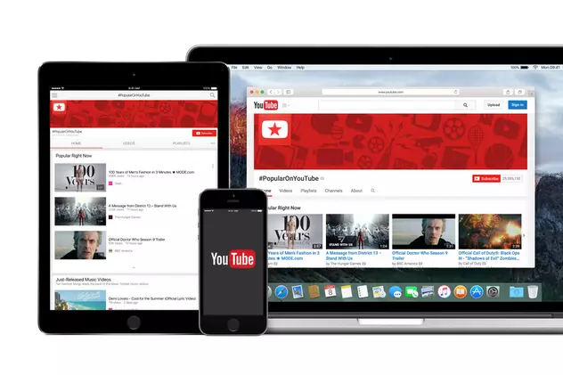 Cum să îţi creezi un canal de YouTube - Imagine cu pagina de pornire a YouTube pe mai multe dispozitive portabile, laptop, tabletă şi un loc YouTube pe un telefon.