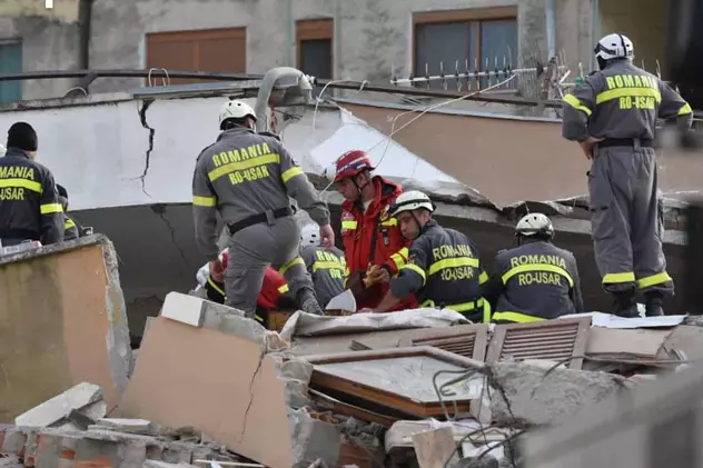 Voluntari cu câini de salvare din Cluj-Napoca, în Turcia pentru a ajuta la găsirea oamenilor după cutremur