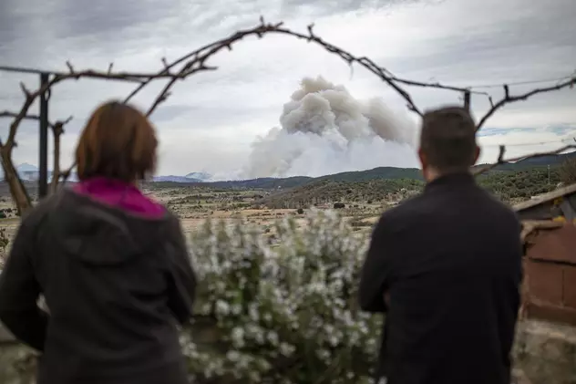 Spania se confruntă cu primul incendiu major de vegetație din acest an. Peste 3.000 de hectare de pădure sunt afectate