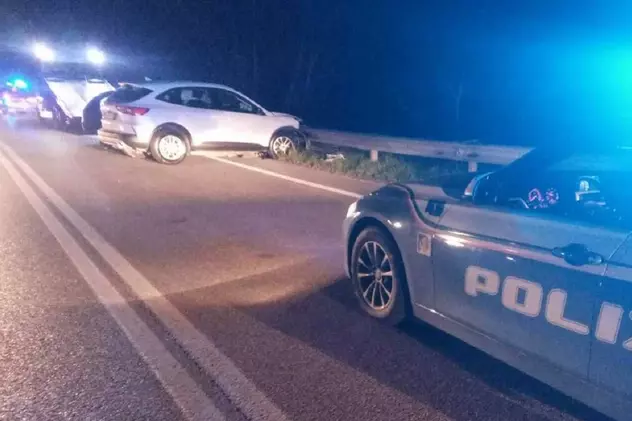 Un român de 20 de ani a lovit cu BMW-ul un alt tânăr, exact în locul în care mama lui a murit, acum 4 ani, călcată de o mașină, în Italia