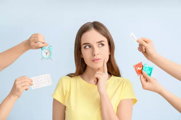 Contracepția prin metoda retragerii și metoda calendarului: cât de eficiente sunt și cum poți să crești siguranța lor fără a lua anticoncepționale?