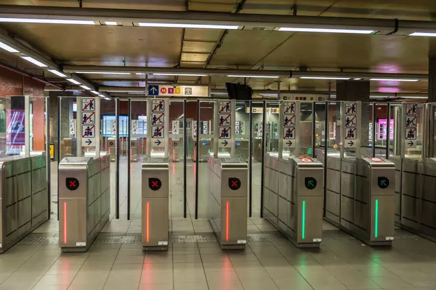 Alertă la Bruxelles. Autoritățile au primit o amenințare în limba rusă cu un atac la metrou