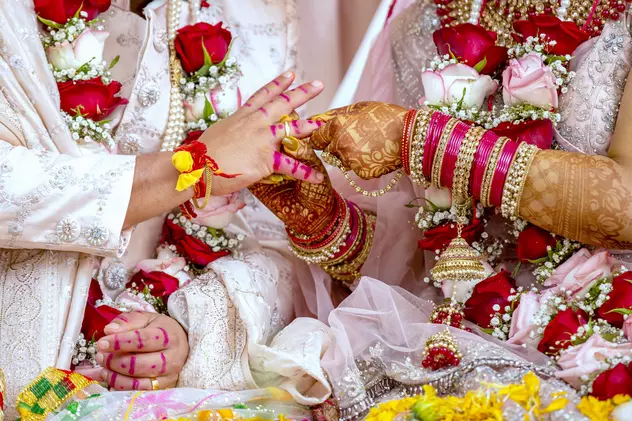 Soțul Sonu a anulat nunta din cauza notelor proaste ale miresei Soni, în India