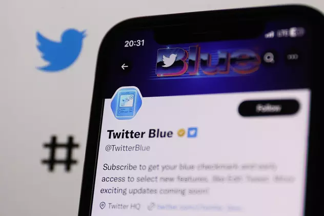 Utilizatorii de Twitter care nu plătesc abonamentul anual de 84 de dolari vor pierde bifa albastră de cont verificat