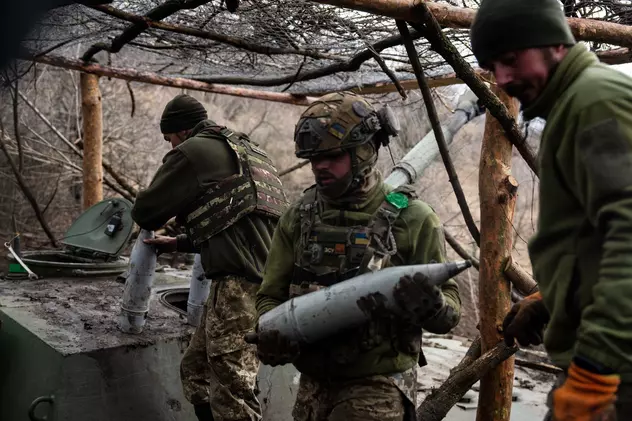Război în Ucraina, ziua 371 | Rusia avansează la Bahmut. Explozii auzite în Crimeea