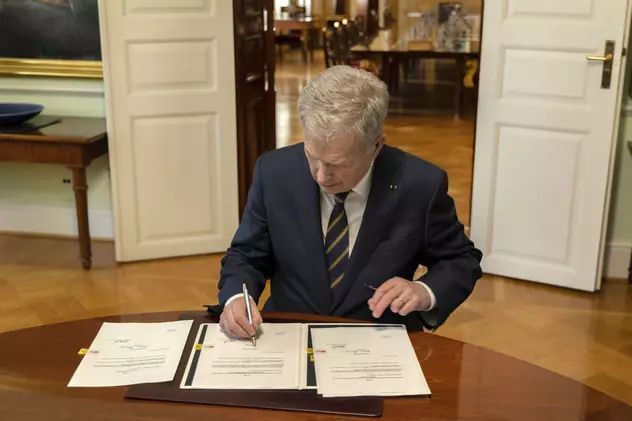 Legea privind aderarea Finlandei la NATO a fost semnată de președintele Sauli Niinisto. Reacția Rusiei