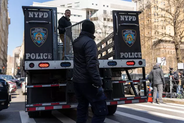 Poliția americană, mobilizată în mai multe orașe, după ce Trump a spus că azi „va fi arestat” și și-a îndemnat susținătorii să iasă în stradă