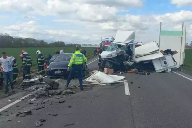 Accident cu 4 maşini pe DN1, în Braşov: 7 persoane sunt rănite. Traficul este blocat