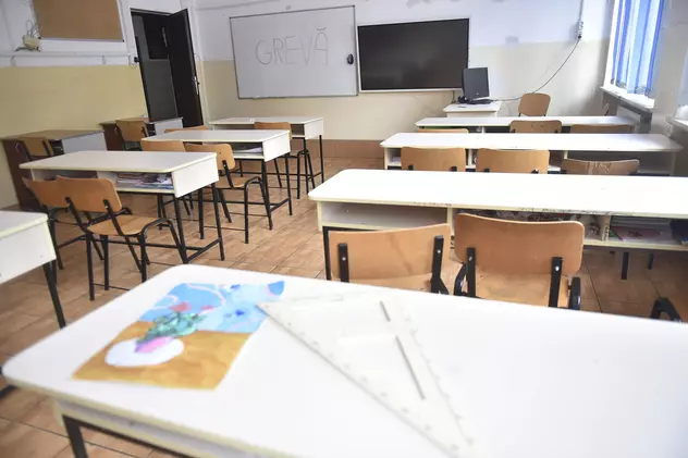 De ce tac profesorii din universități și nu vin în sprijinul colegilor lor din școli și licee? Cunoașteți motivele?