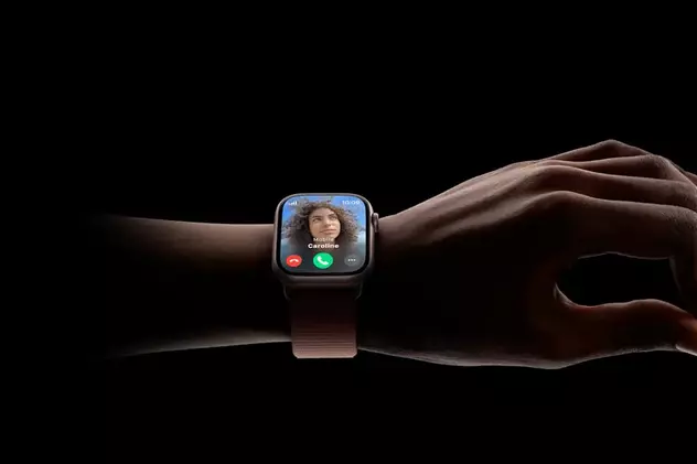 Noul Apple Watch poate fi controlat prin atingerea între ele ale degetelor mâinii la care este purtat ceasul, fără a interacționa cu ecranul