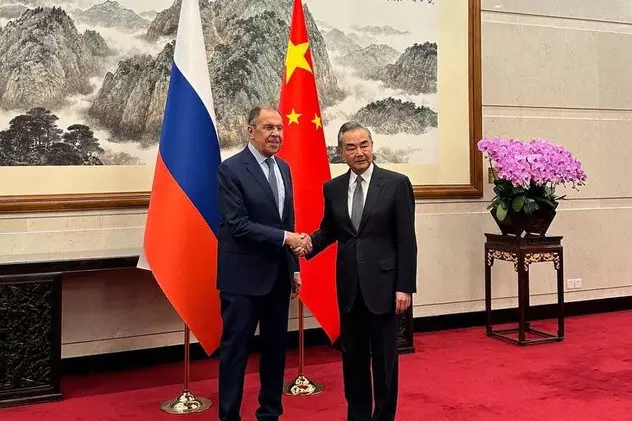 Serghei Lavrov, ministrul rus de externe, a ajuns în China. Președintele Vladimir Putin este așteptat la summitul „Noile drumuri ale mătăsii”