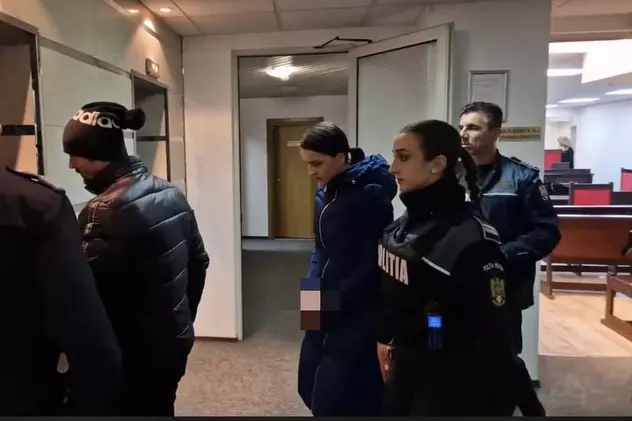 Judecătoarea din Suceava acuzată că lua mită ca să ofere informații traficanților de droguri, plasată în arest la domiciliu