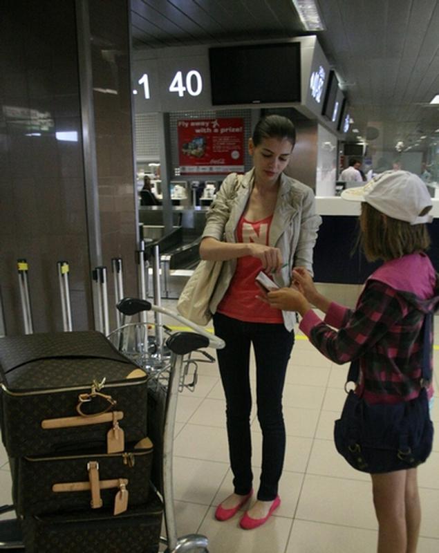 moni-autograf-aeroport.JPG