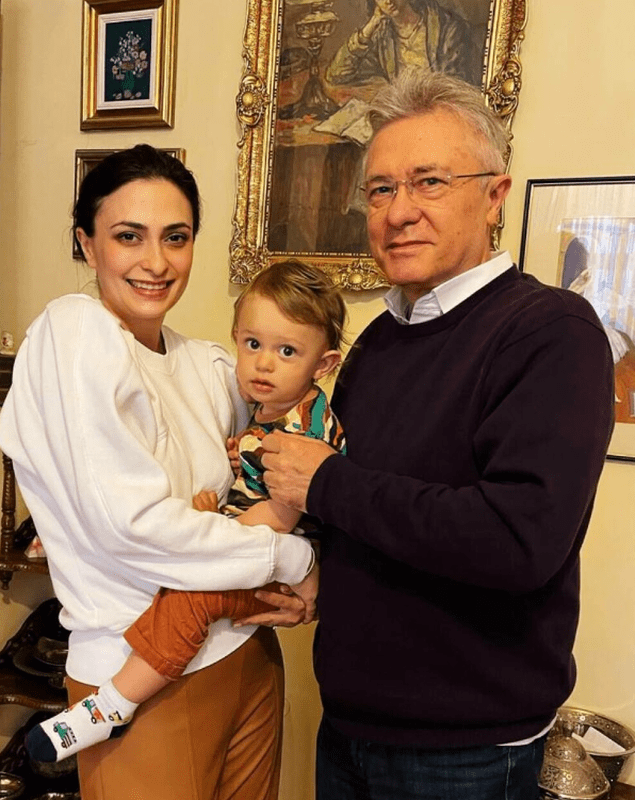 cora-alexandra-cristian-diaconescu-și-nepotul-său
