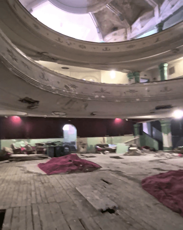 Așa arată acum în interior Cinematograful București. FOTO: Facebook