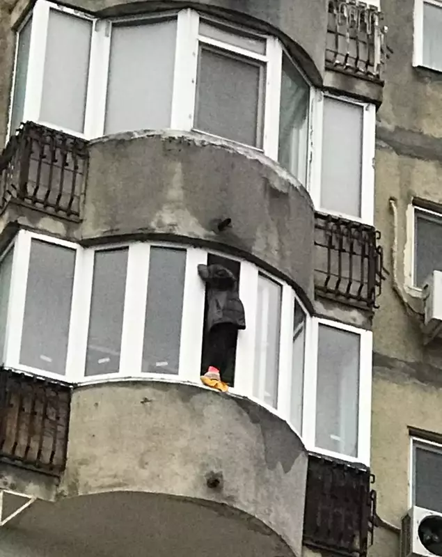 Femeie sinucigasa-Bucuresti