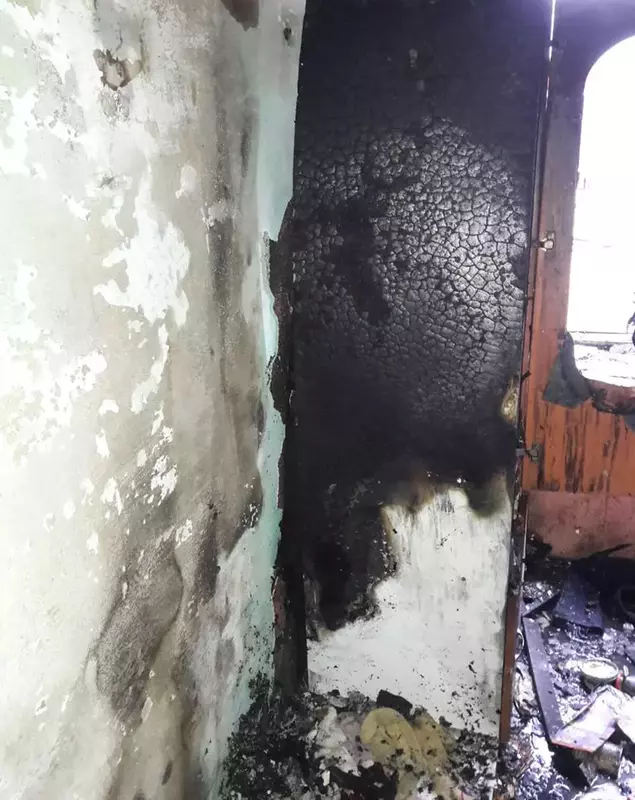 Incendiu într-un un bloc din Tecuci. Două persoane au fost rănite
