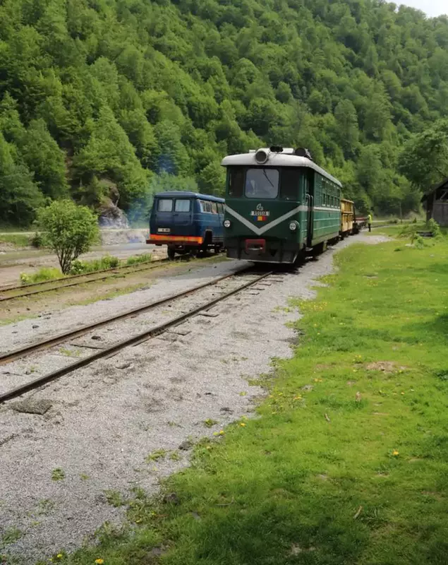 drezina polițiștilor de frontieră maramureșeni