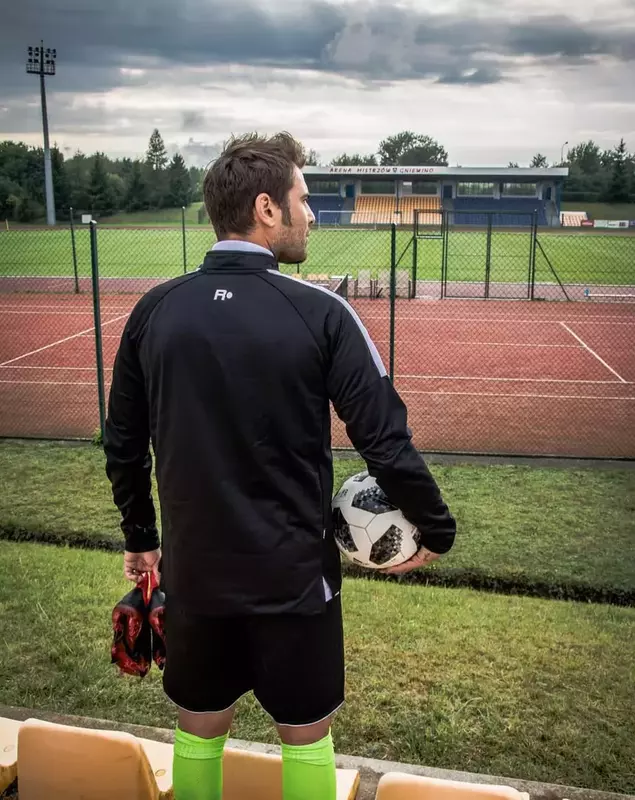 Adrian Mutu duce o viață de nabab la Dubai