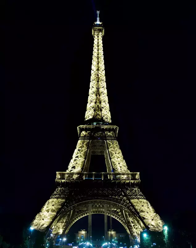 turnul eiffel2