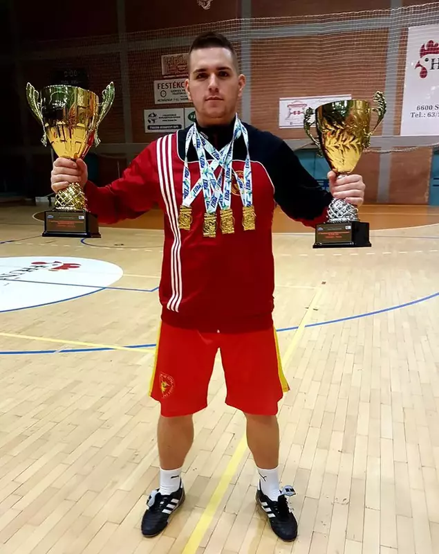 Marius Stoenică