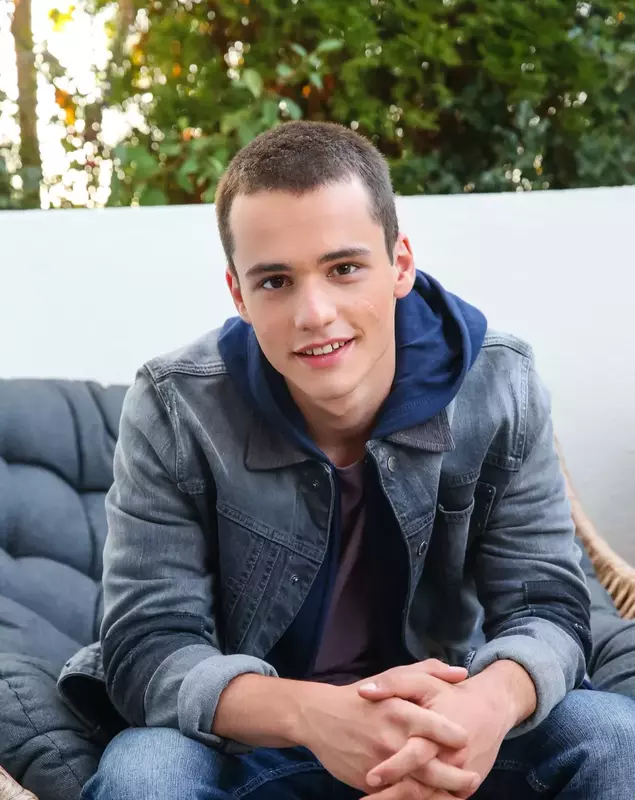 Ștefan are doar 21 de ani, dar e deja celebru